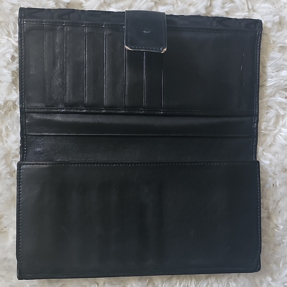 🔥Vintage Salvatore Ferragamo Black Wallet - Picture 5 of 8